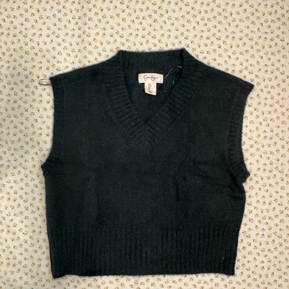 Jessica Simpson Women's Dark Green V-Neck Sweater Vest